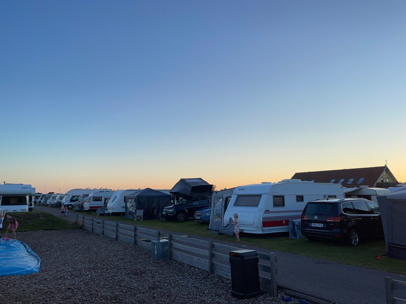 Solnedgång över Skrea Camping